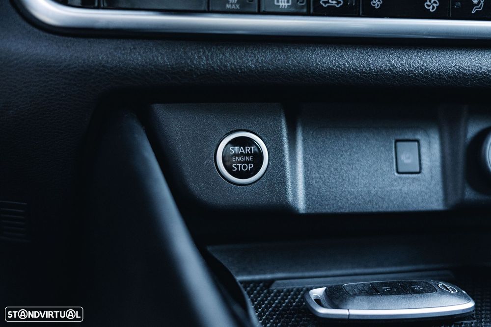 Nissan Qashqai 1.3 DIG-T N-Connecta J18 Led - 48