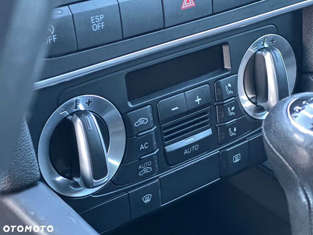 Audi A3 Sportback 1.4 TFSI Ambition - 22