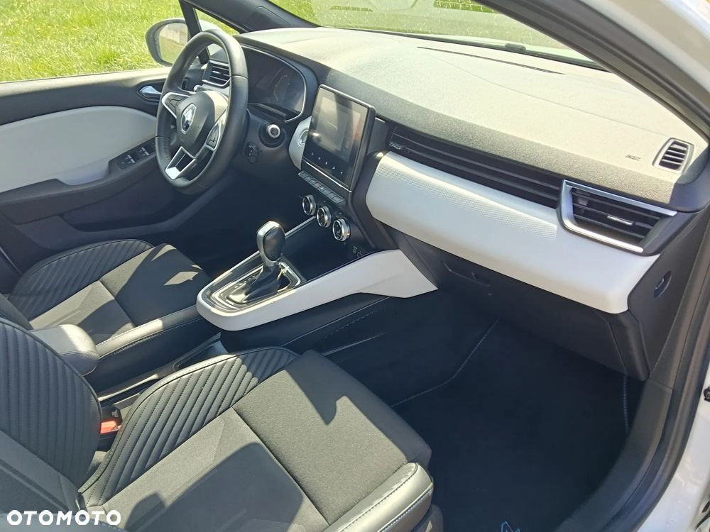 Renault Clio E-TECH 140 EXPERIENCE - 28