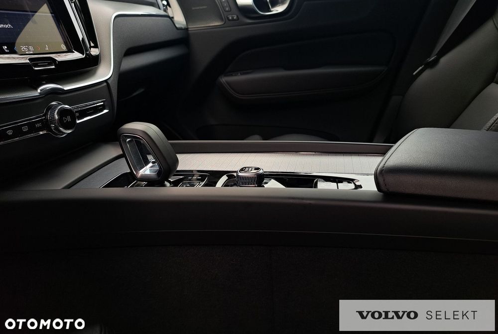 Volvo XC 60 - 25