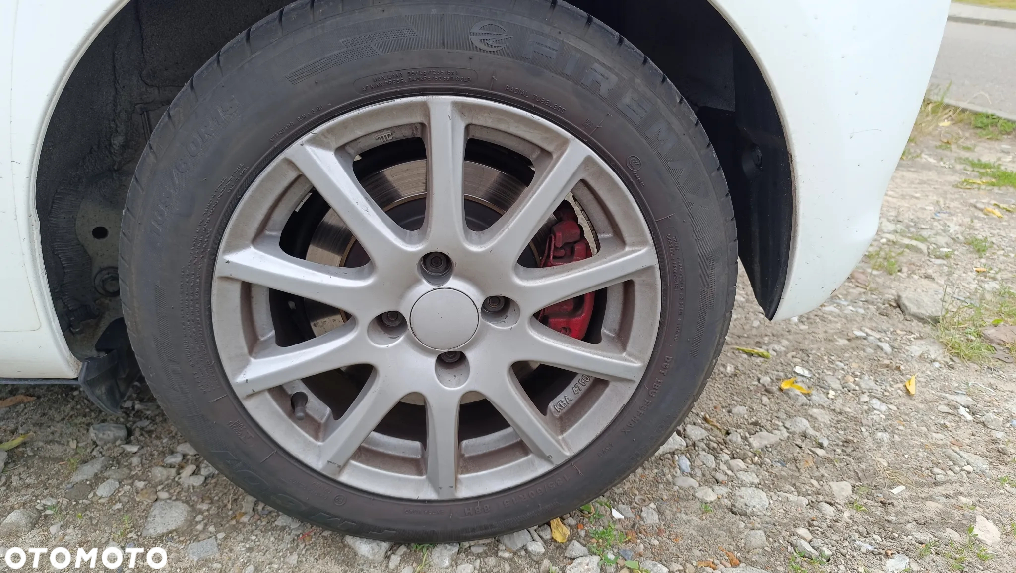 Toyota Yaris Hybrid 100 Sol - 16