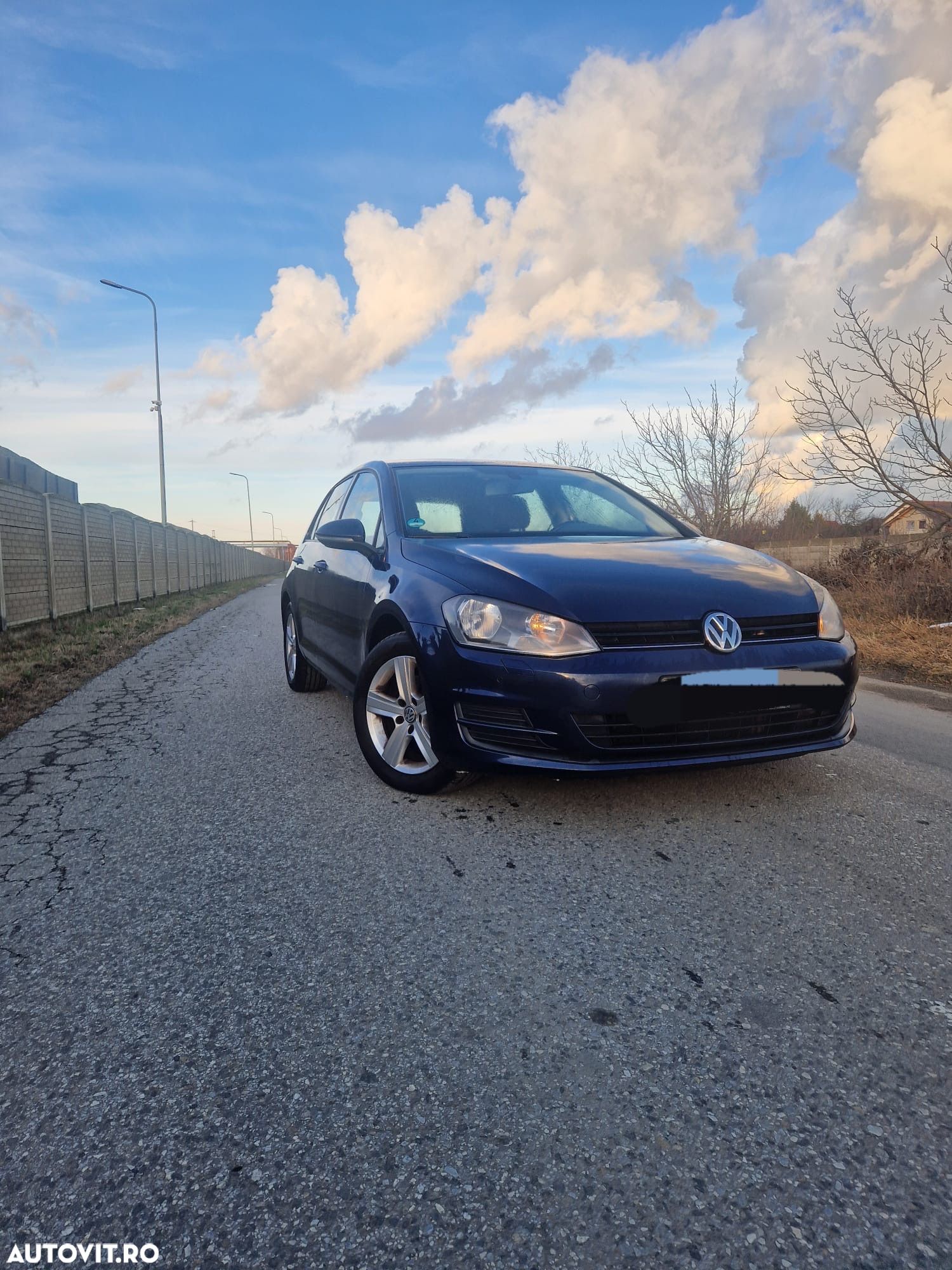 Volkswagen Golf 1.2 TSI BlueMotion Technology Comfortline - 1