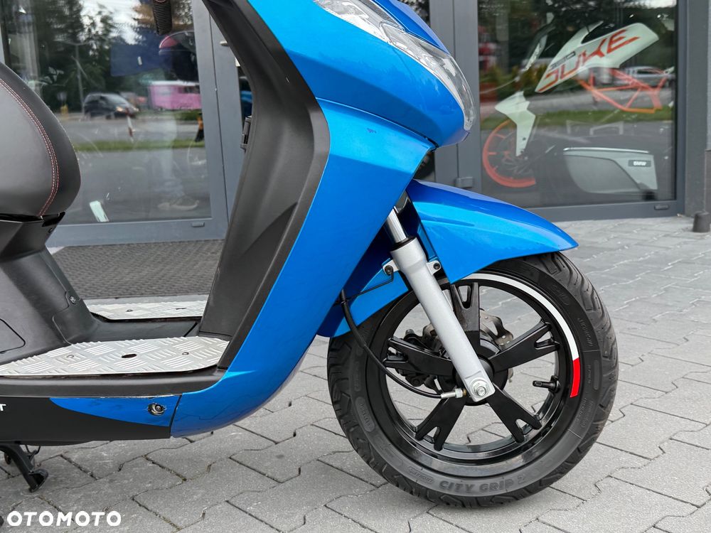 Peugeot Kisbee - 8