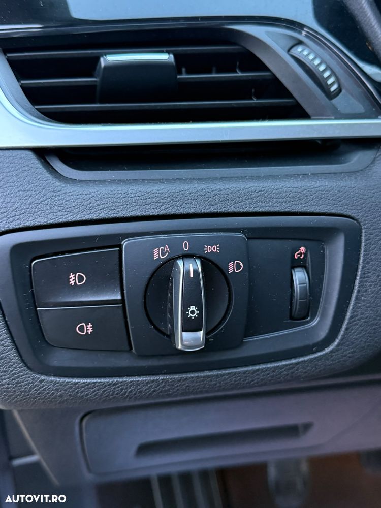 BMW X1 sDrive18d xLine - 17