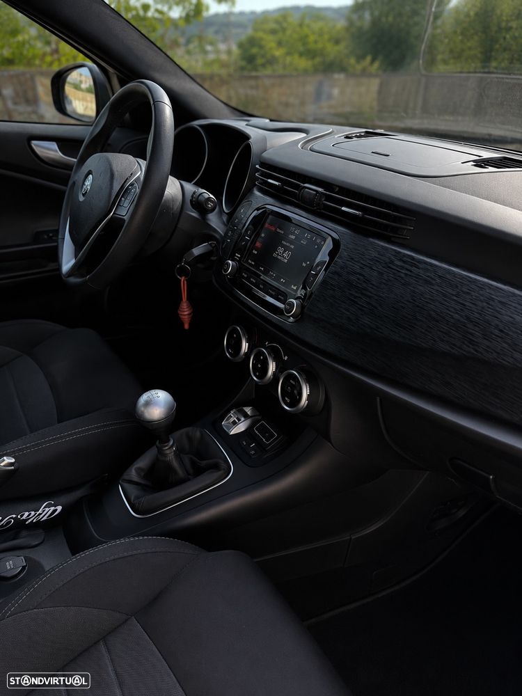 Alfa Romeo Giulietta 1.6 JTDM Super - 20