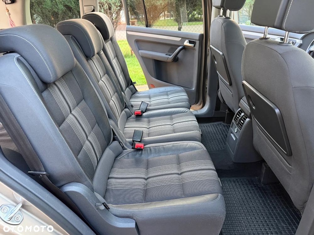 Volkswagen Touran 1.6 TDI DPF MATCH - 7