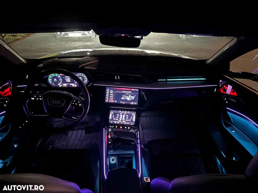 Audi e-tron 55 quattro advanced - 33