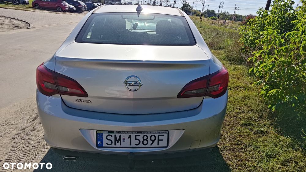 Opel Astra 1.4 T EU6 - 10