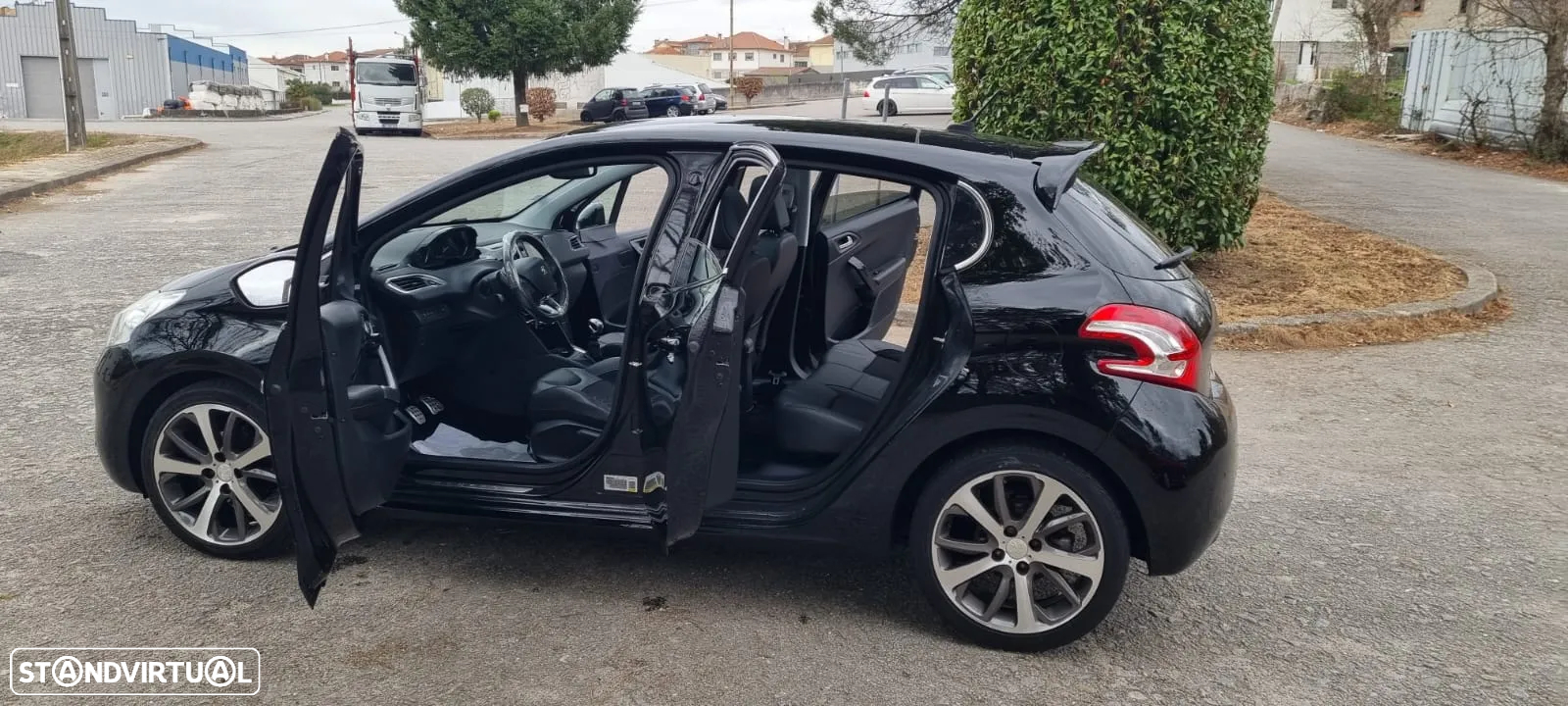 Peugeot 208 e-HDi FAP 115 Stop&Start Intuitive - 4