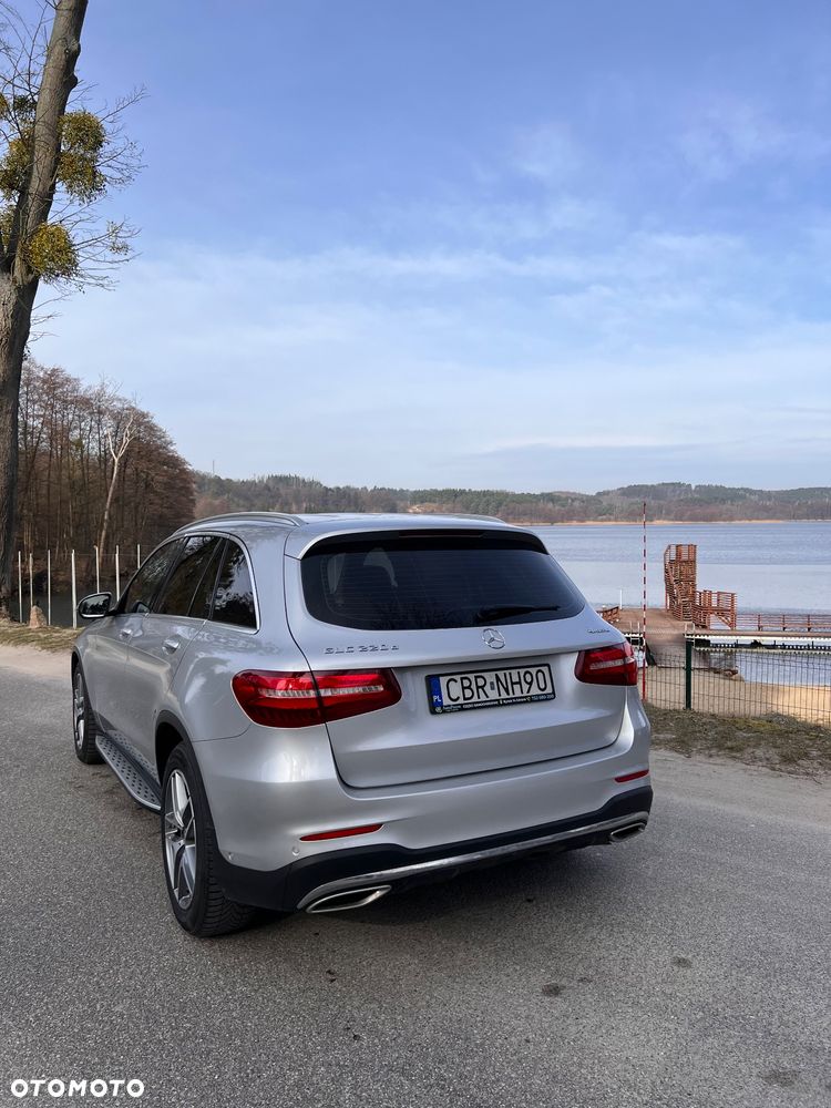 Mercedes-Benz GLC 220 d 4Matic 9G-TRONIC Exclusive - 3