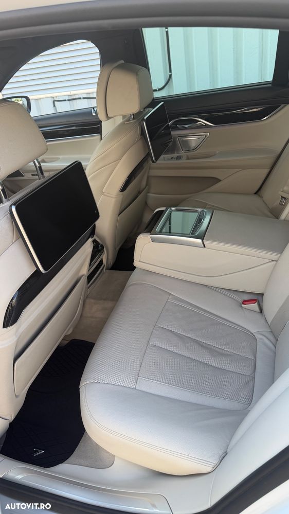 BMW Seria 7 740d xDrive - 7