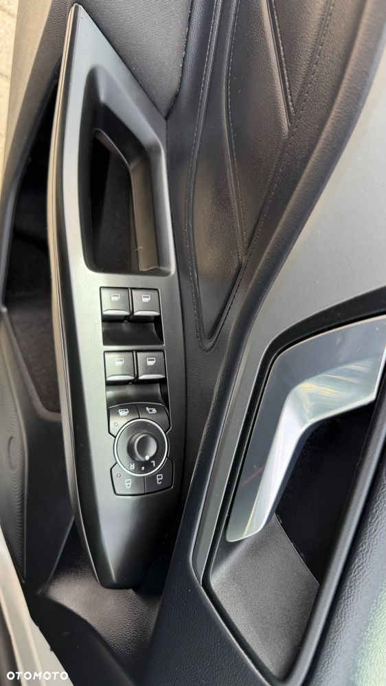Ford Focus 1.5 EcoBlue Start-Stopp-System COOL&CONNECT DESIGN - 19