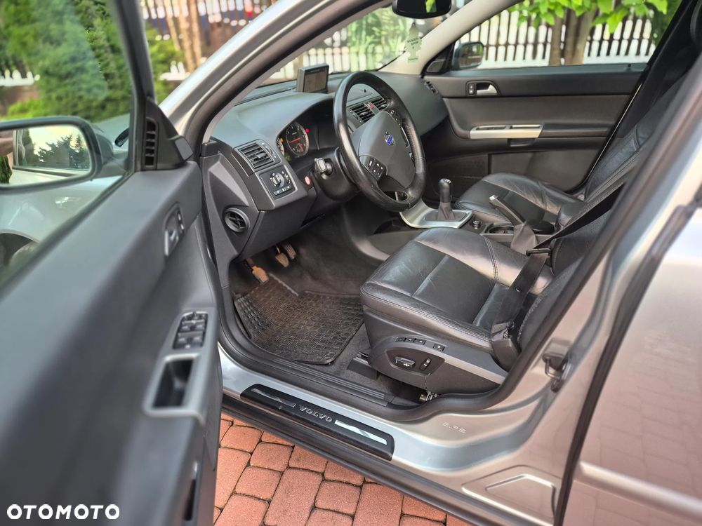Volvo V50 2.0D Momentum - 18