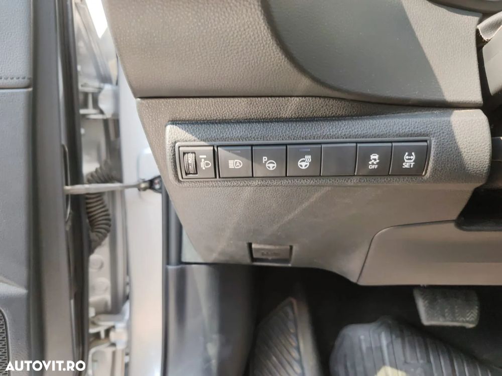 Toyota Corolla 1.8 HSD Exclusive interior Negru - 7