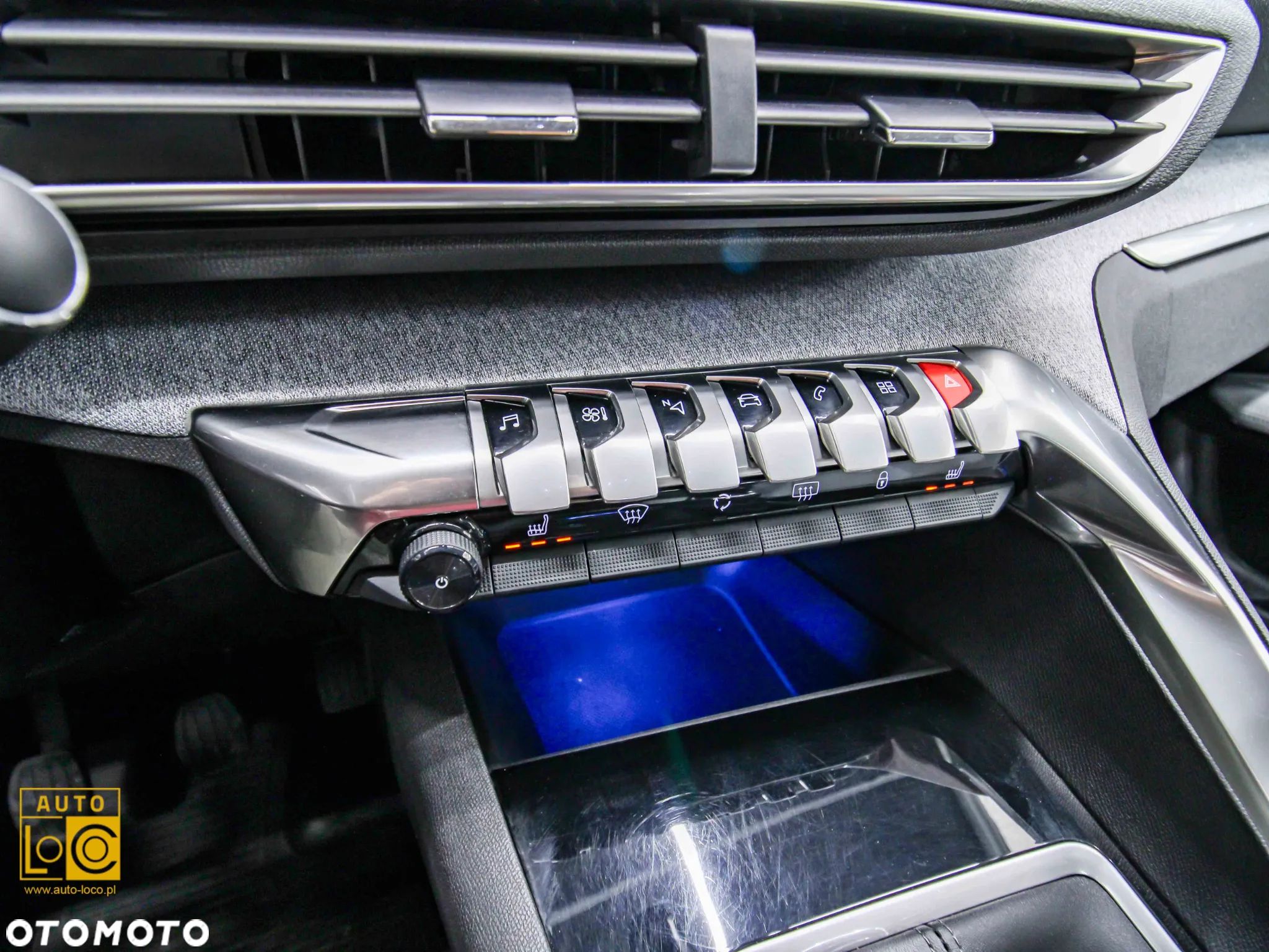 Peugeot 3008 1.2 PureTech Allure S&S - 29