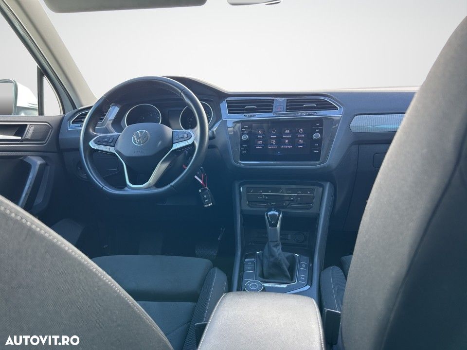 Volkswagen Tiguan - 15