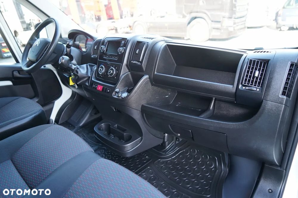 Citroën JUMPER / KONTENER - 4,2 M / WINDA DHOLLANDIA - 750 KG / 3 MIEJSCA / SPROWADZONY / EURO 6 - 27