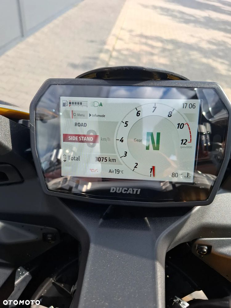 Ducati Panigale V2 - 6