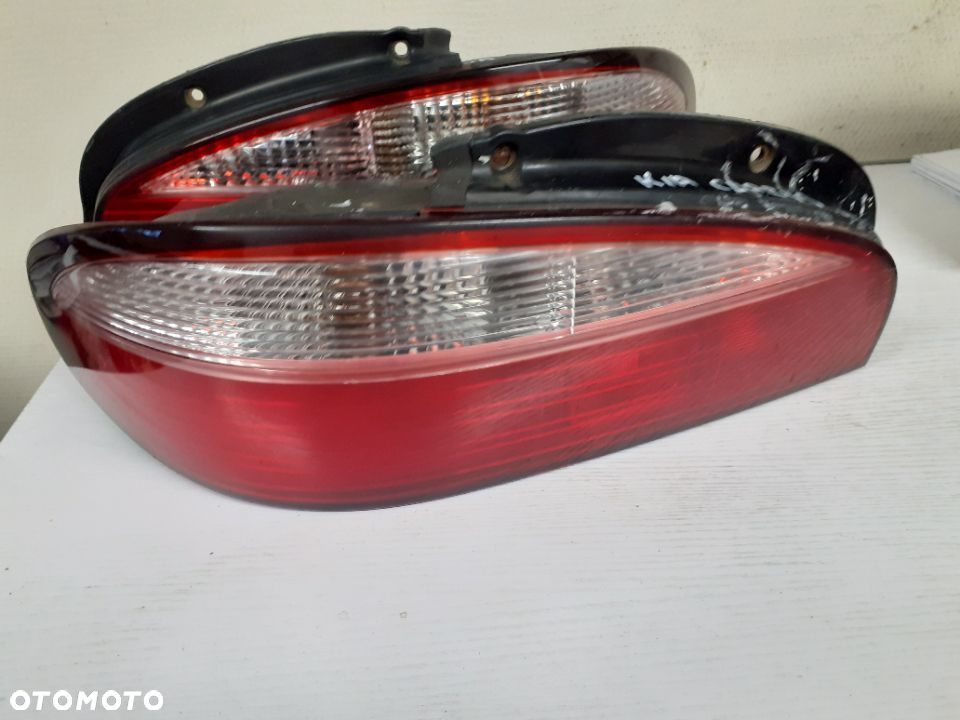 LAMPY TYLNE KIA CLARUS LEWA LUB PRAWA - 2