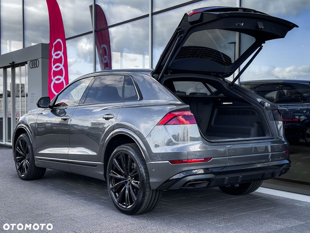 Audi Q8 - 11