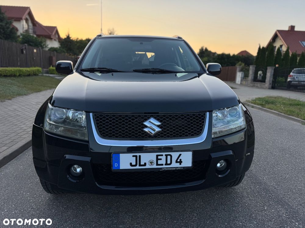 Suzuki Grand Vitara 2.0 Comfort Family - 9