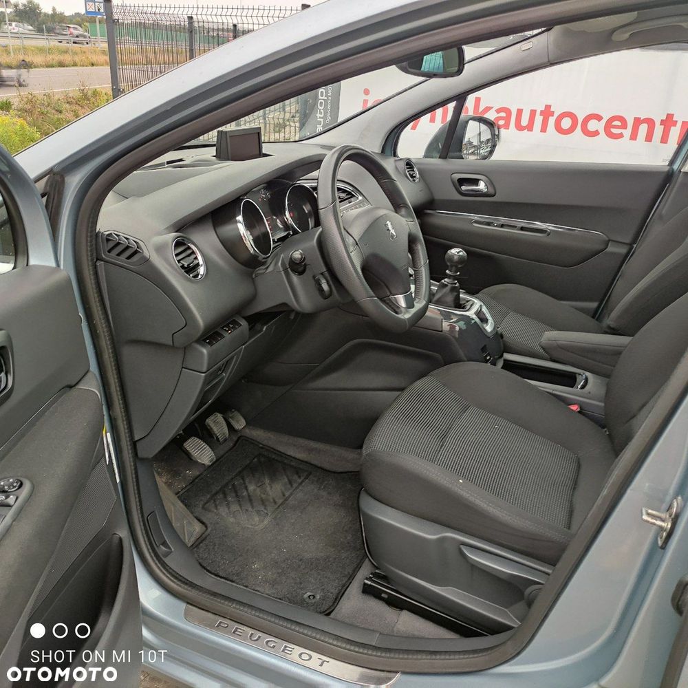 Peugeot 5008 - 19