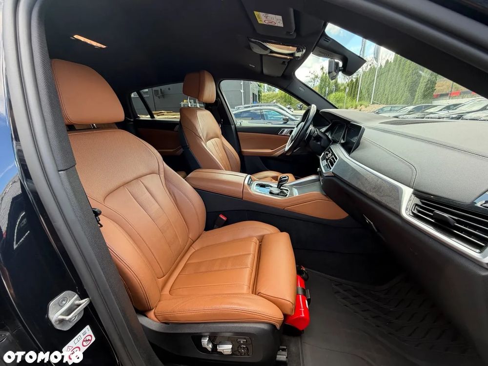 BMW X6 xDrive30d mHEV - 11