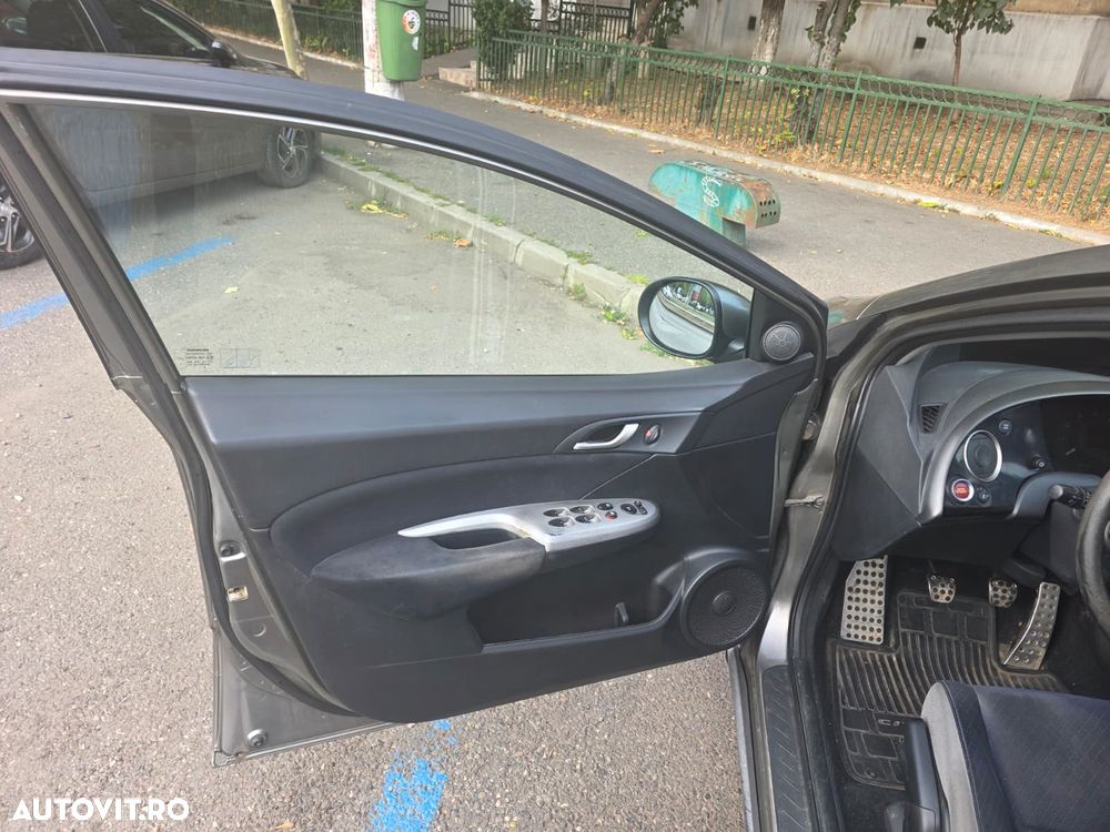 Honda Civic 1.8 Sport - 26