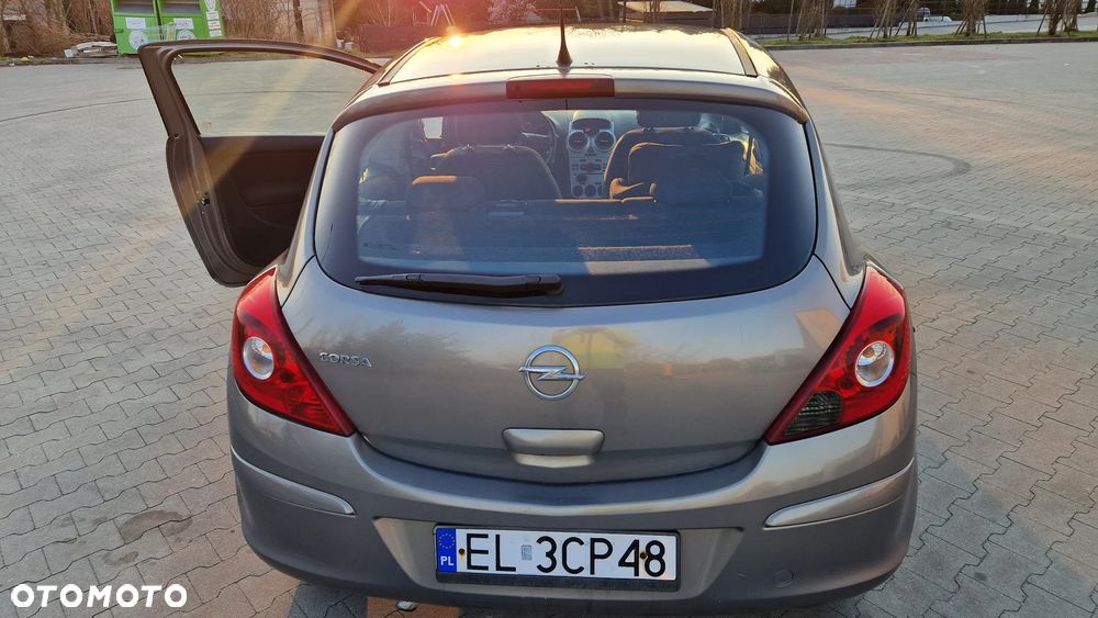 Opel Corsa 1.4 16V Enjoy - 7