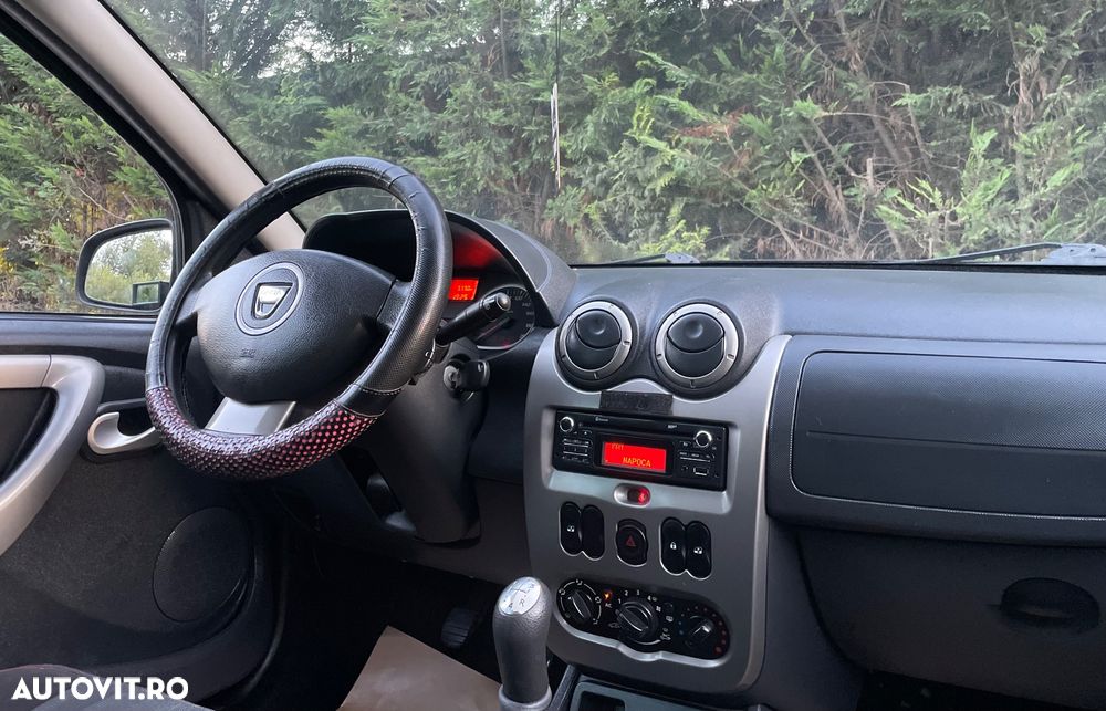Dacia Duster 1.6 4x2 Laureate - 21