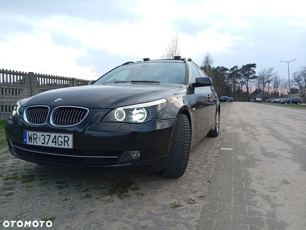 BMW Seria 5 525d - 2