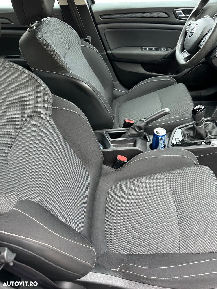 Renault Megane TCe 115 GPF LIFE - 8