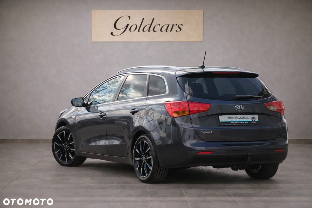 Kia Ceed 1.6 GDI ISG Platinum Edition - 4