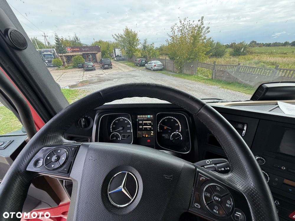 Mercedes-Benz Actors 2545 - 6