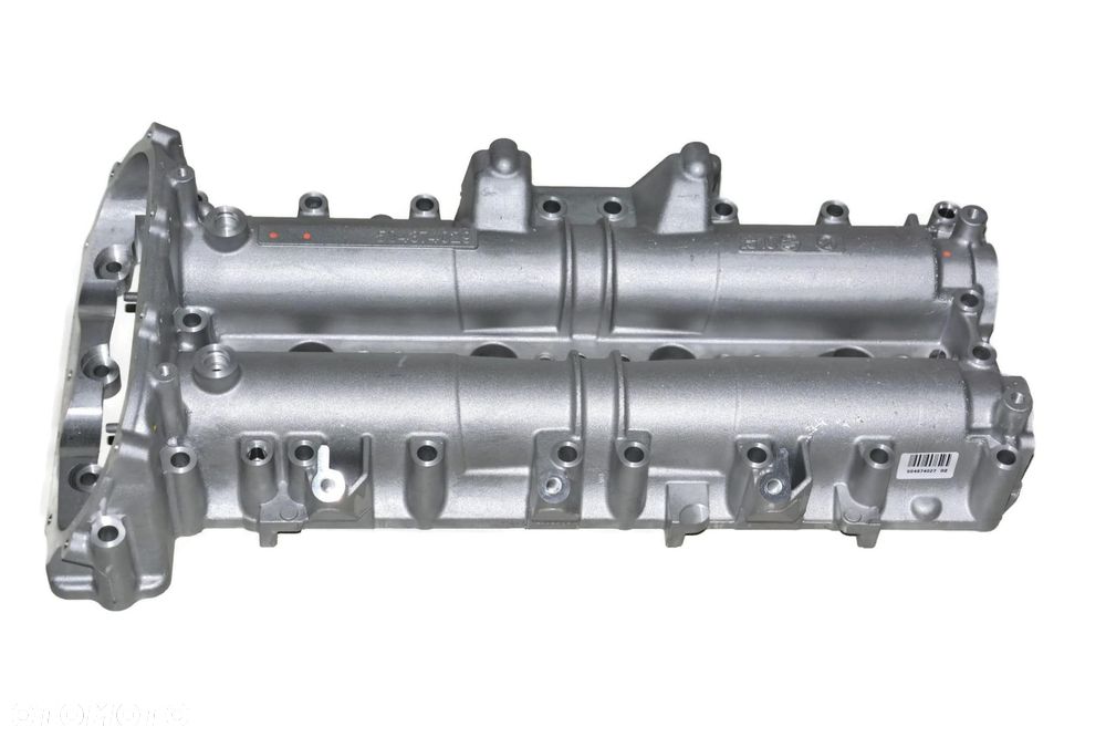 504374027 Iveco Daily 3.0 pokrywa zaworów - 1