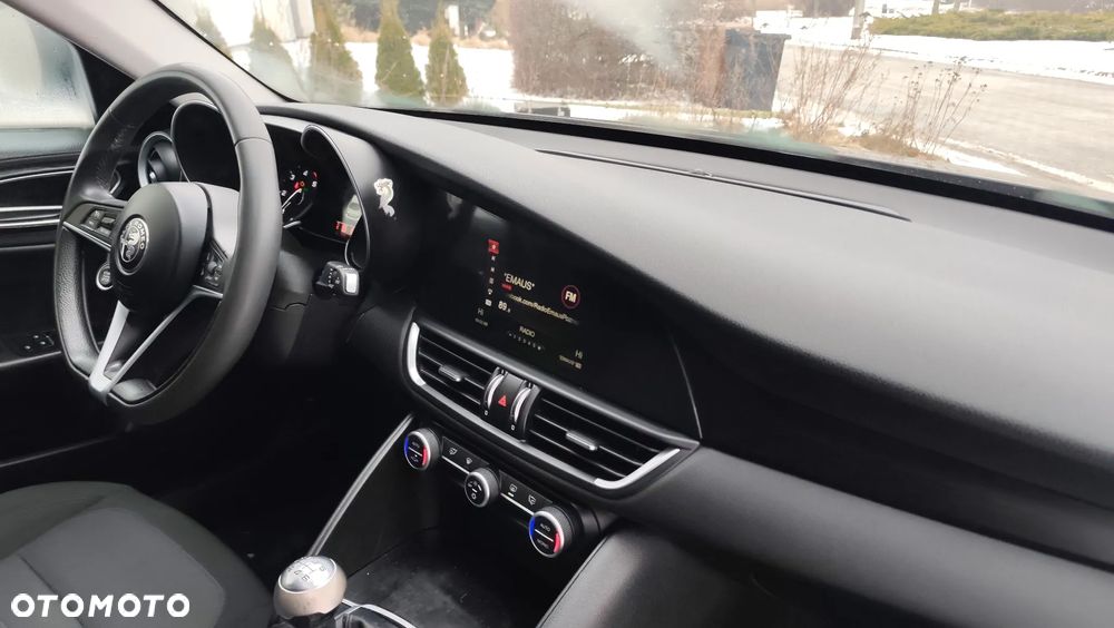 Alfa Romeo Giulia 2.2 D Turbo Super - 30