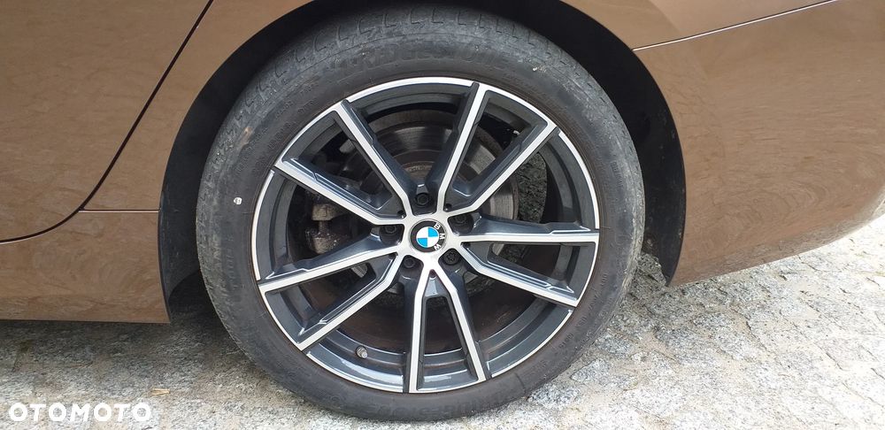 BMW Seria 3 318d Luxury Line - 21