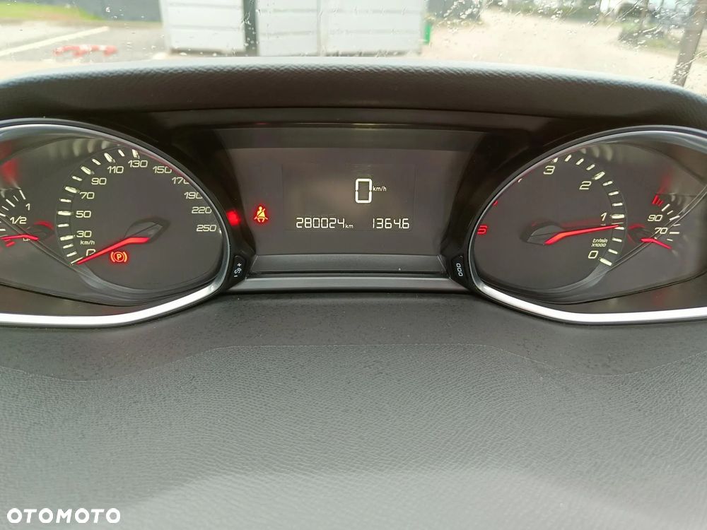 Peugeot 308 1.6 BlueHDi Business Line S&S - 2