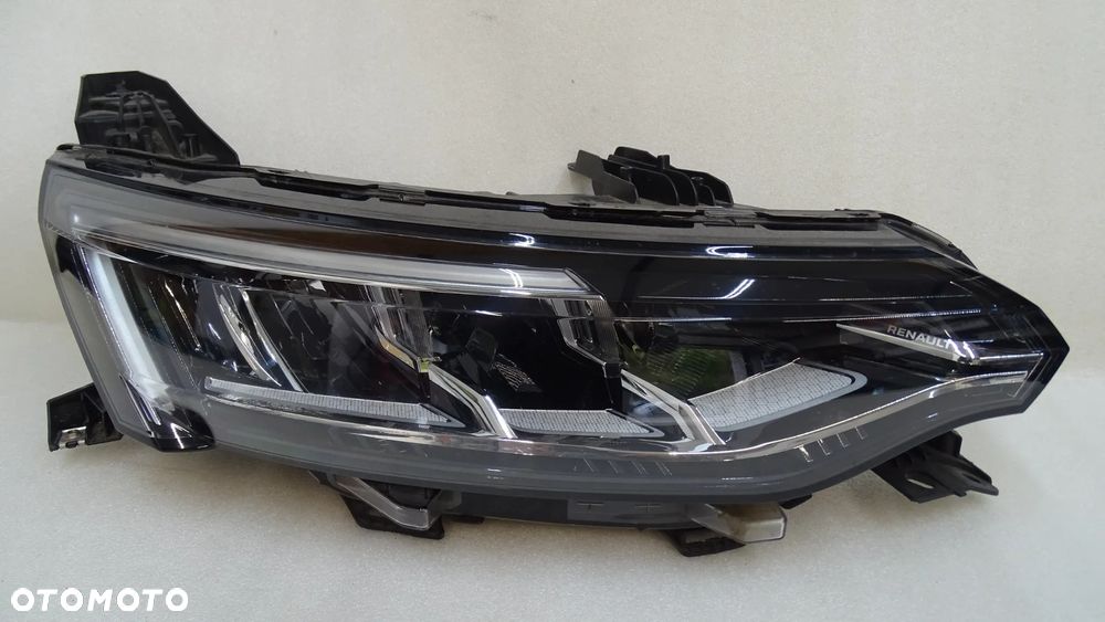RENAULT TALISMAN LIFT - lampa przednia prawa FULL LED