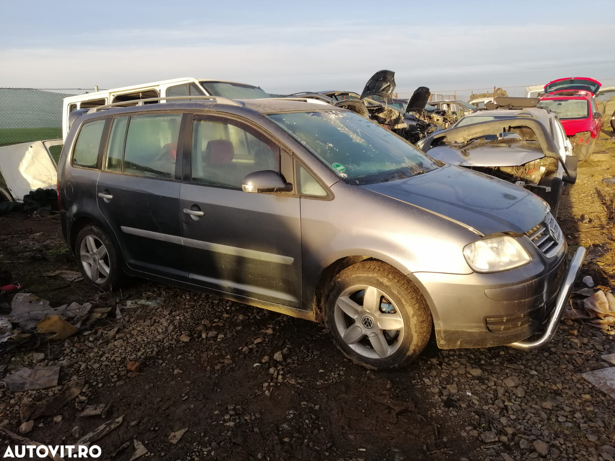 Dezmembre VW Touran 2.0 TDI - 2