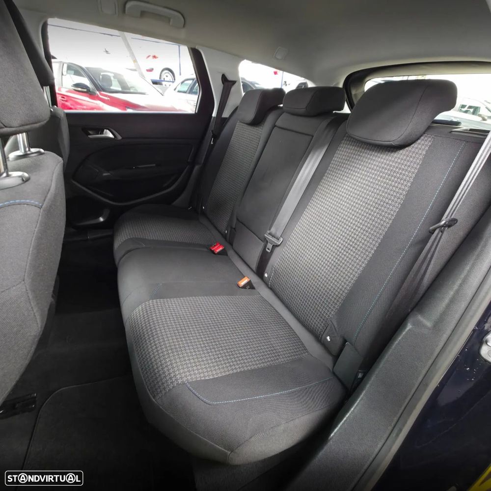 Peugeot 308 1.5 BlueHDi Style - 25