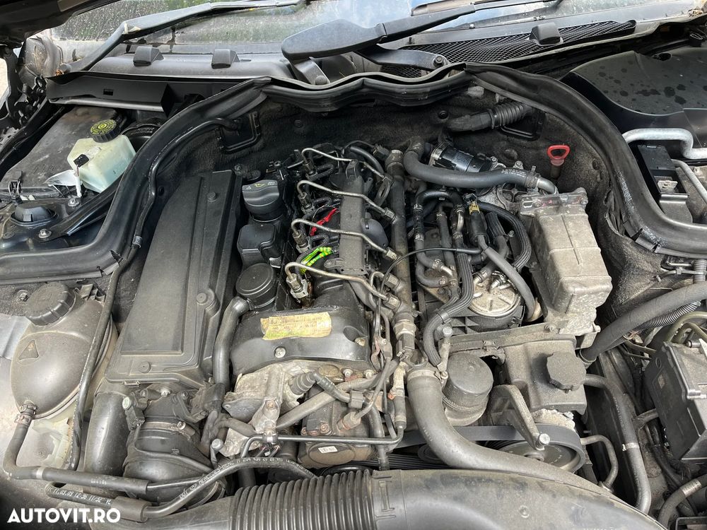 Dezmembrez Mercedes Benz C200  W204 CDI cutie automata break 2009 Euro 4 2,2 diesel  100 KW - 10