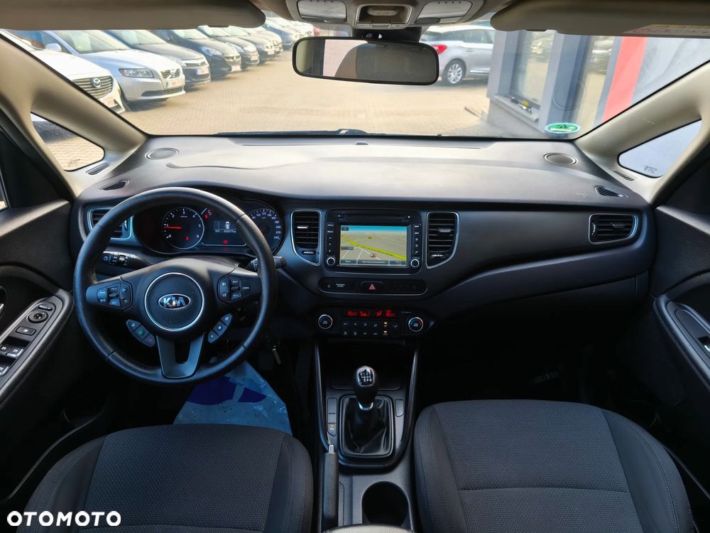 Kia Carens 1.7 CRDi XL 7os - 6