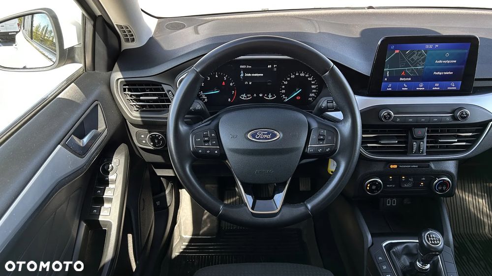 Ford Focus 1.0 EcoBoost Trend - 9