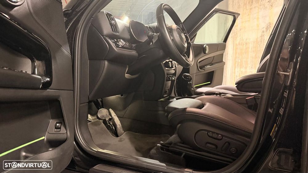 MINI Countryman Cooper SE ALL4 Auto - 18