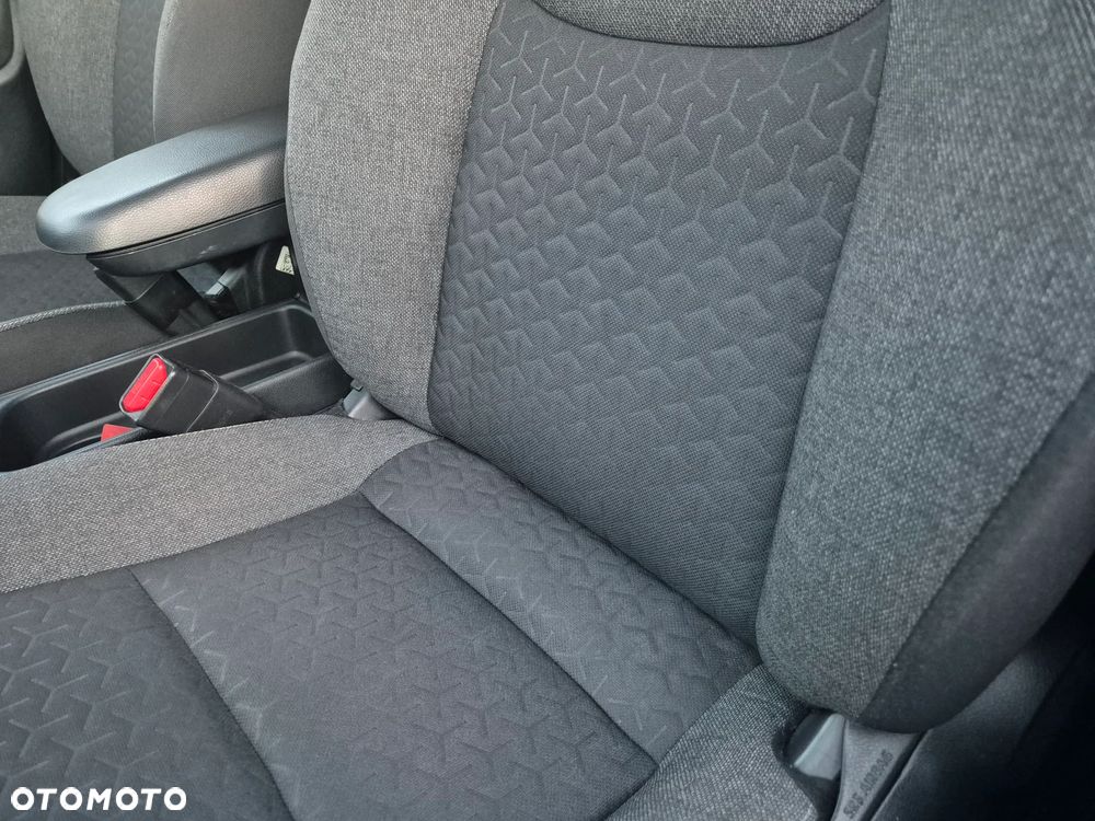 Toyota Yaris Cross - 17