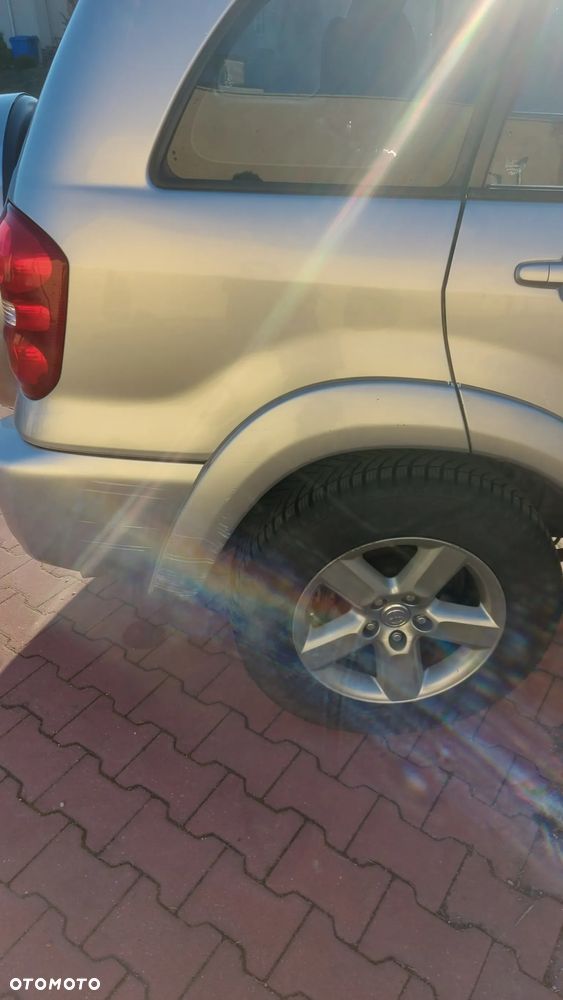 Toyota RAV4 2.0 VVT-i 4x4 - 18