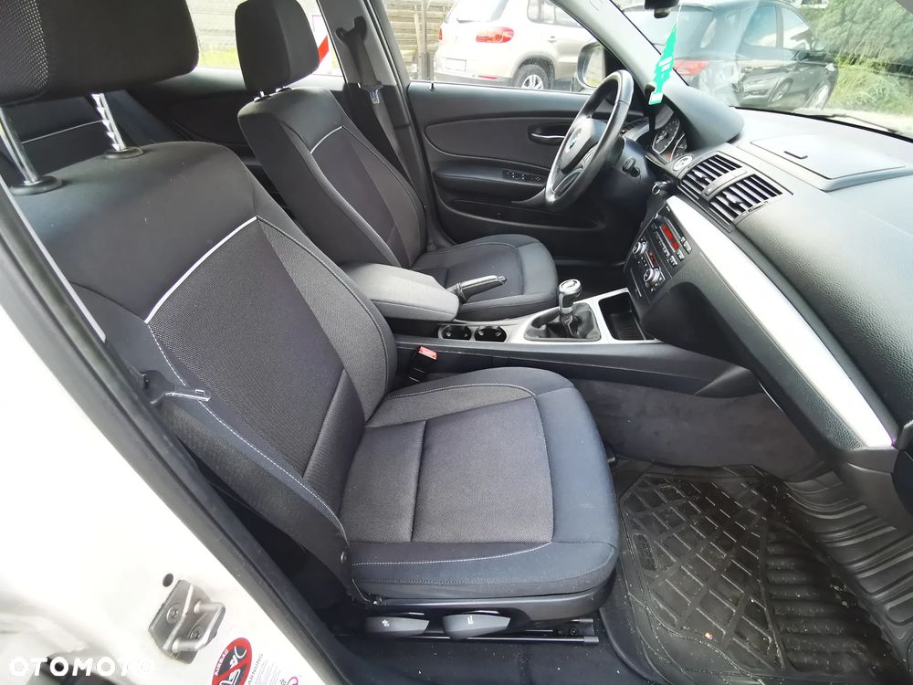 BMW Seria 1 116i Edition Sport - 13