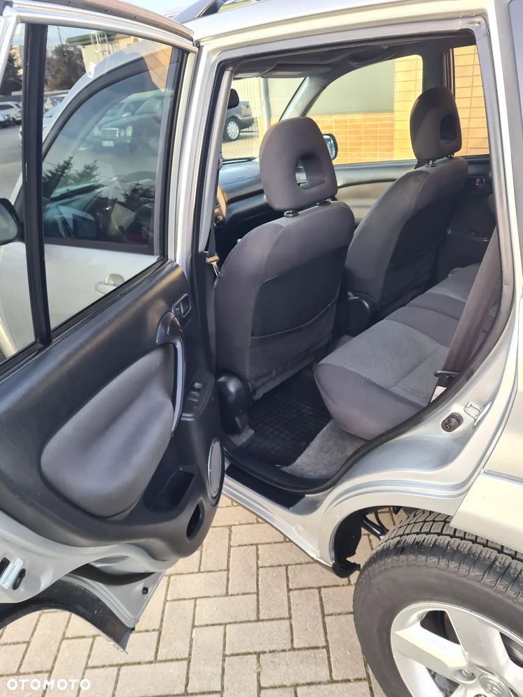 Toyota RAV4 - 19