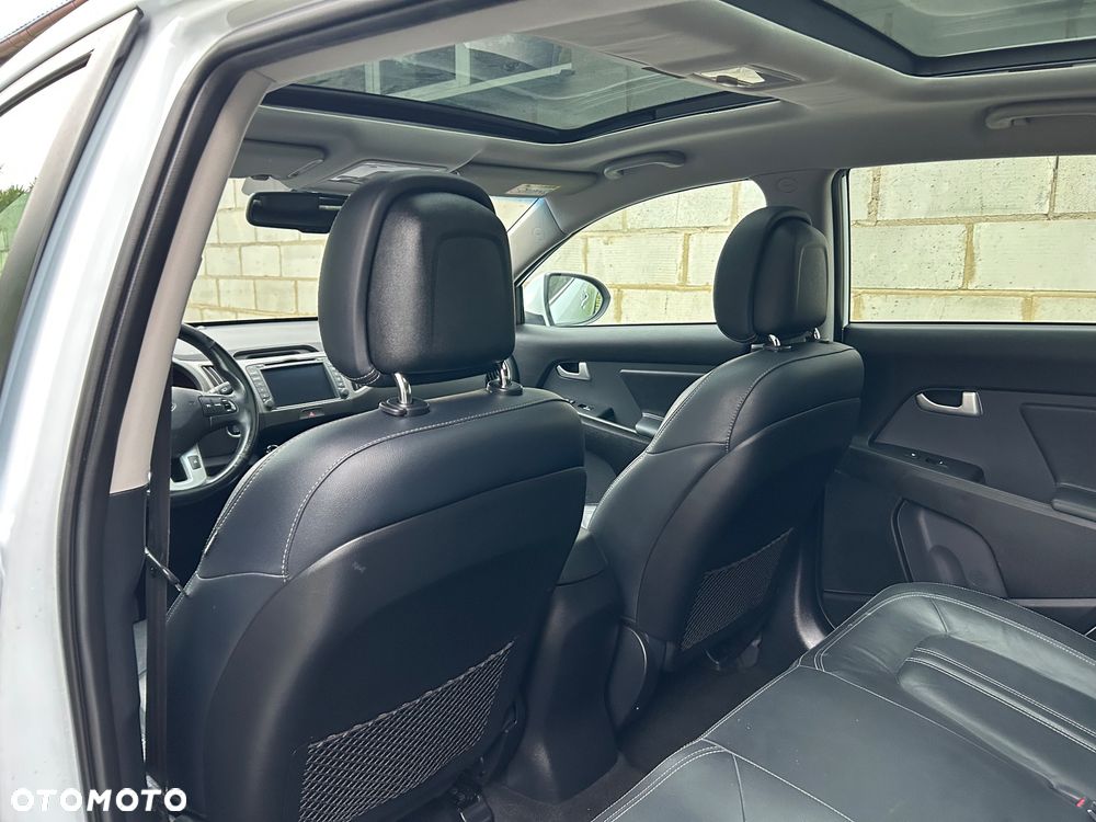 Kia Sportage 2.0 CRDI 4WD Dream-Team Edition - 14
